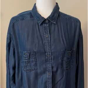 Prana Chambray Jeans Shirt. Throw on as perfect layering. Sooo soft!